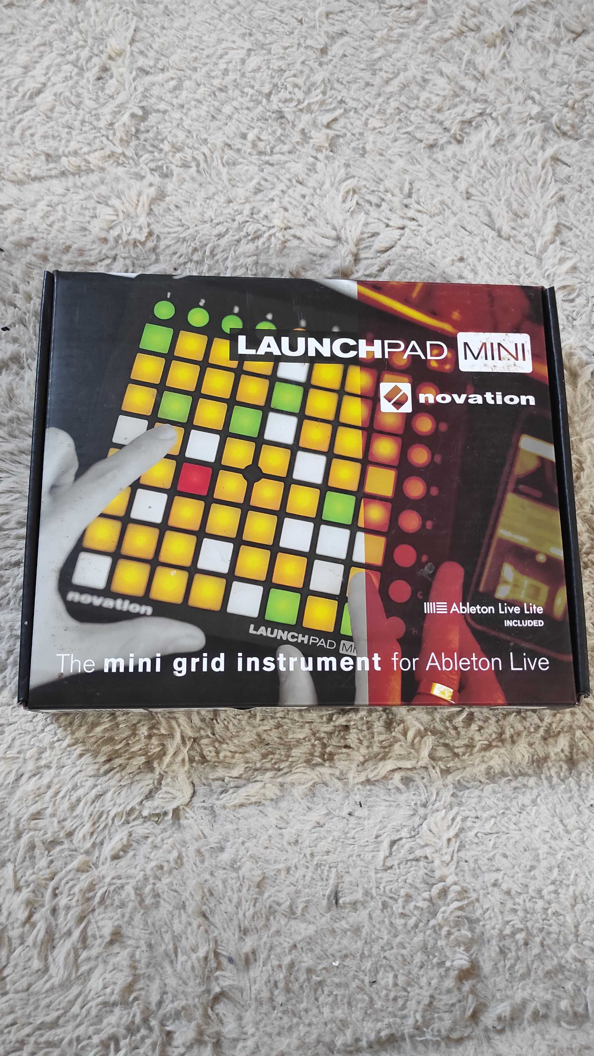 novation Launchpad mini mk2
