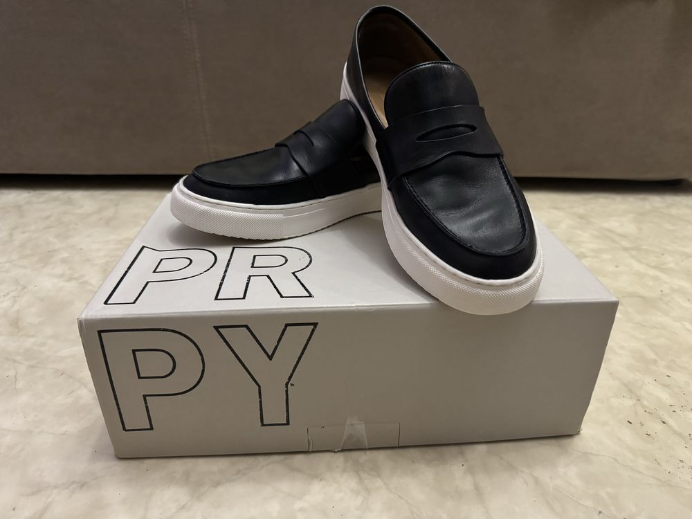 Продам обувь (лоферы) PRPY