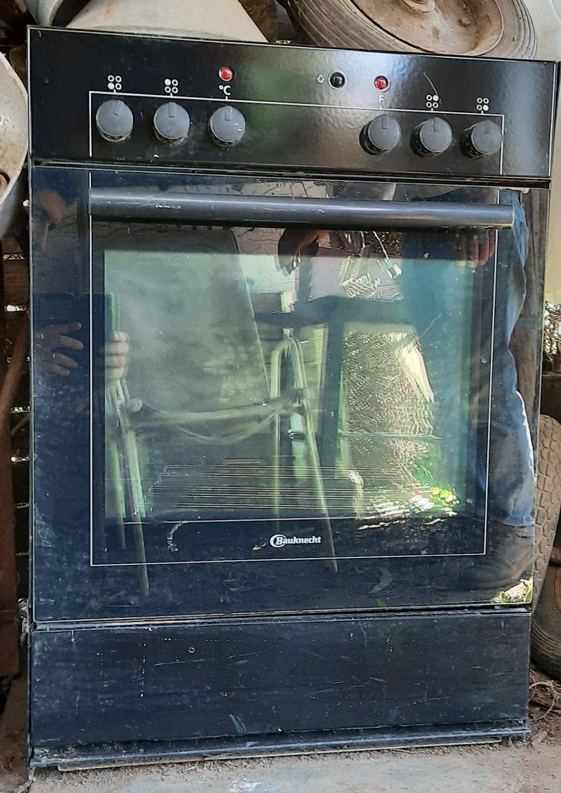 Vendo forno com placa Usado