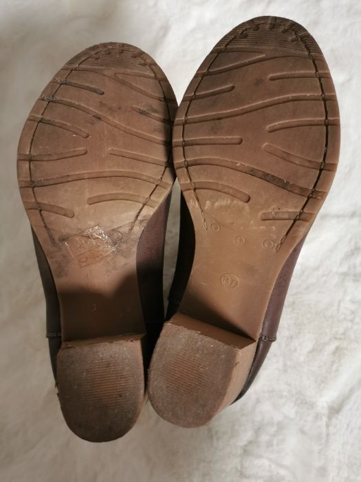 Botki z niskim obcasem