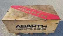 Caixa com Material FIAT 500 ABARTH