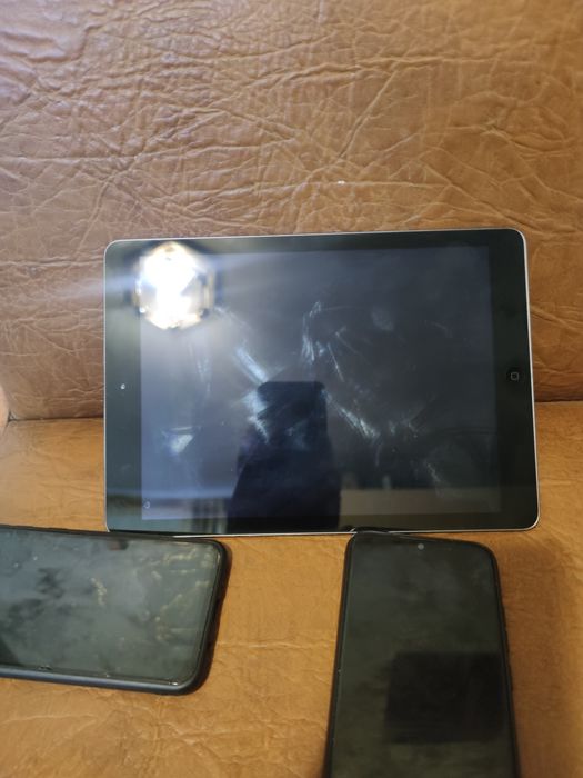 Планшет Айпад ХР 32г ( той самий 7)