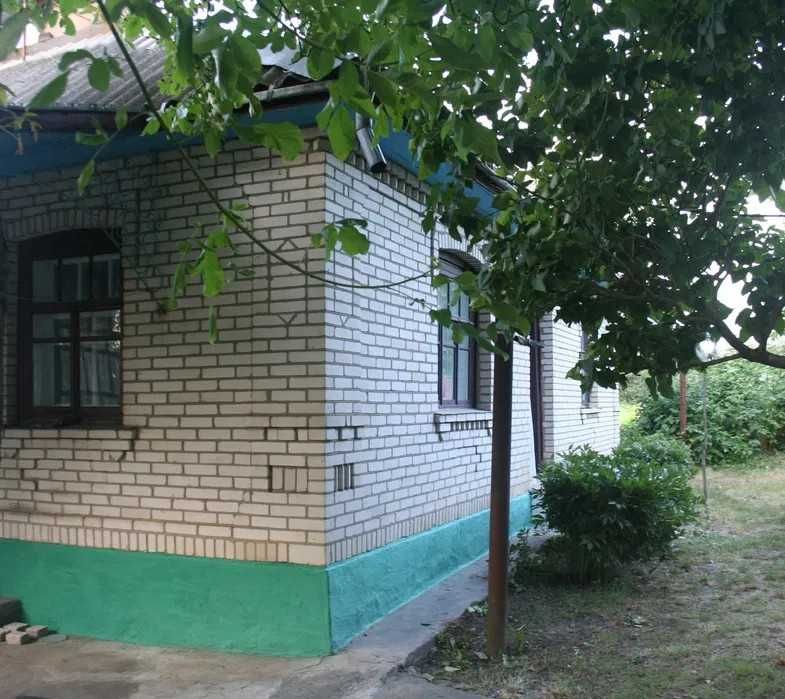 Продається кам'яний будинок у селі Цибулівка Вінницької області