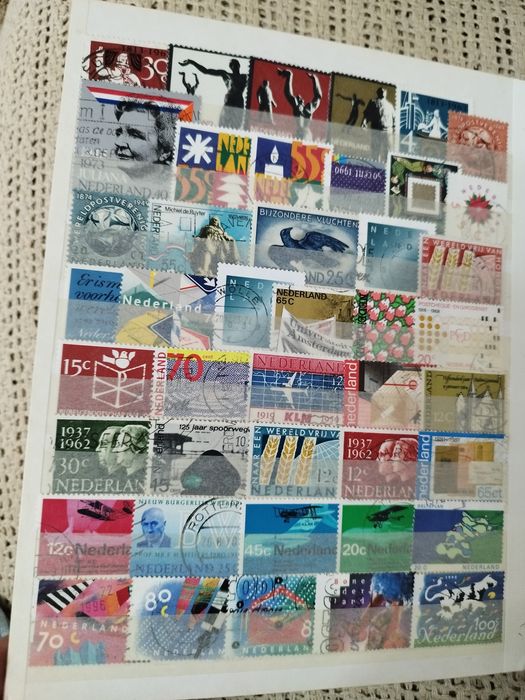 Classificador com 340 selos diferentes Holanda
