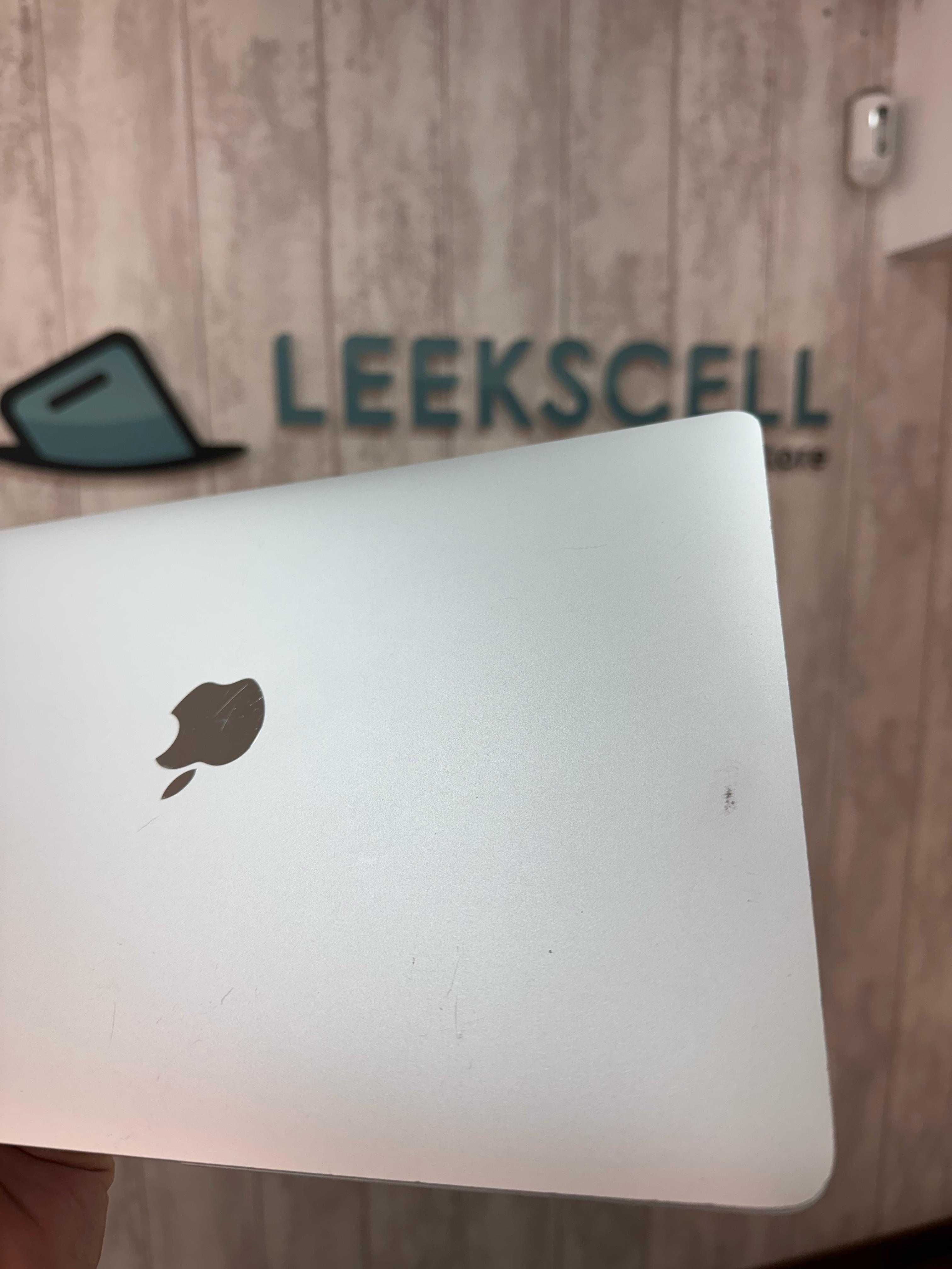 MACBOOK AIR M1 - 16/512GB-LIGEIRAS MARCAS DE USO- 24 meses de garantia