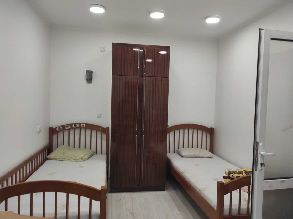 В оренду будинок в Пирогово. 5 кімнат, всі зручності, 8 соток.