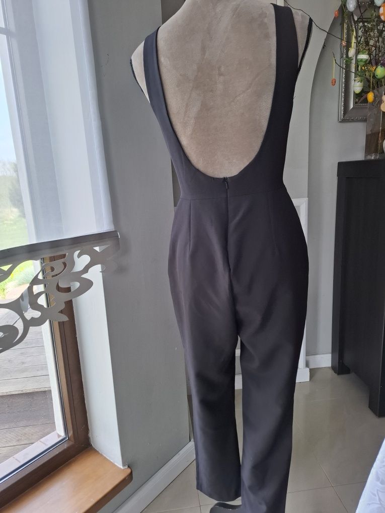 Czarny kombinezon Asos toz.38 M