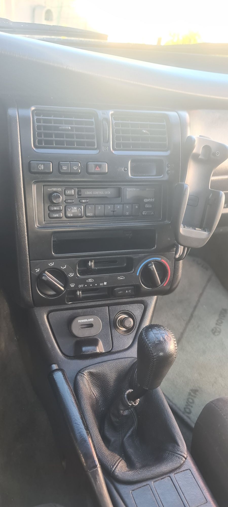 Toyota carina e gti