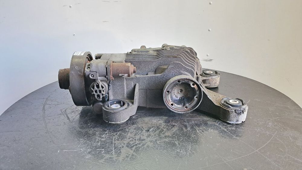 Редуктор задний Skoda Yeti Superb OCTAVIA 2.0 TDI 2012 0BR525010B