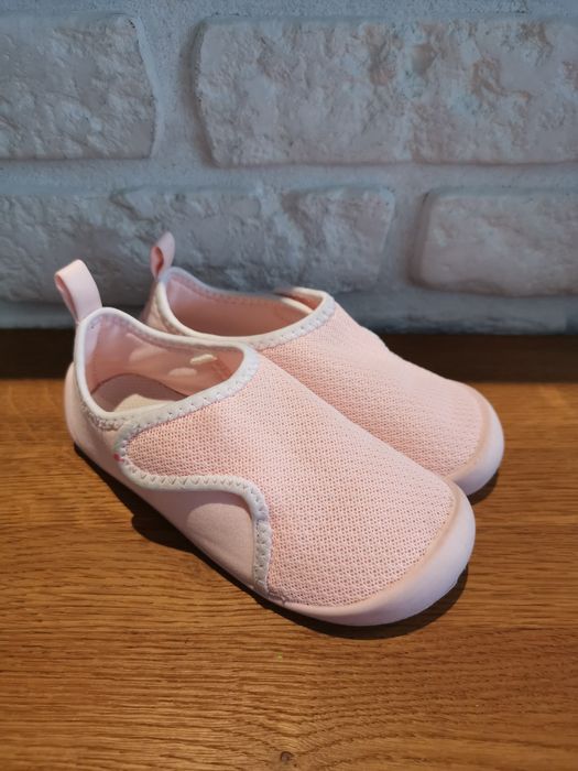 Buty dziewczęce r. 26 Domyos