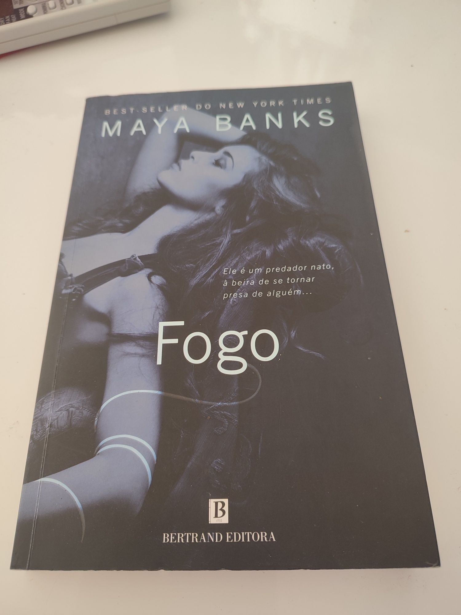 Livro: Fogo - Maya Banks