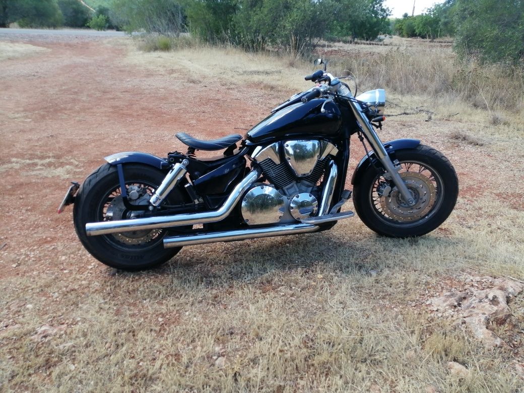 Honda.    VTX 1300
