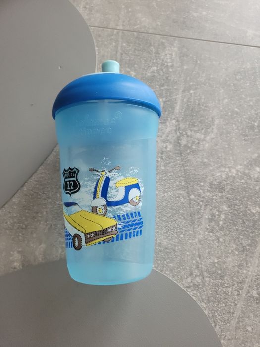 Butelka bidon niebieska autko firmy tommee tippee