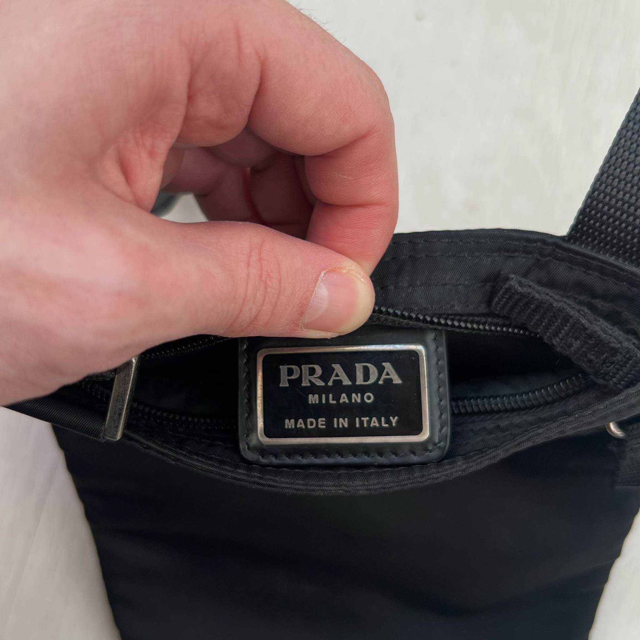 Prada Nylon Shoulder Bag Torba Na Ramie Czarna Męska