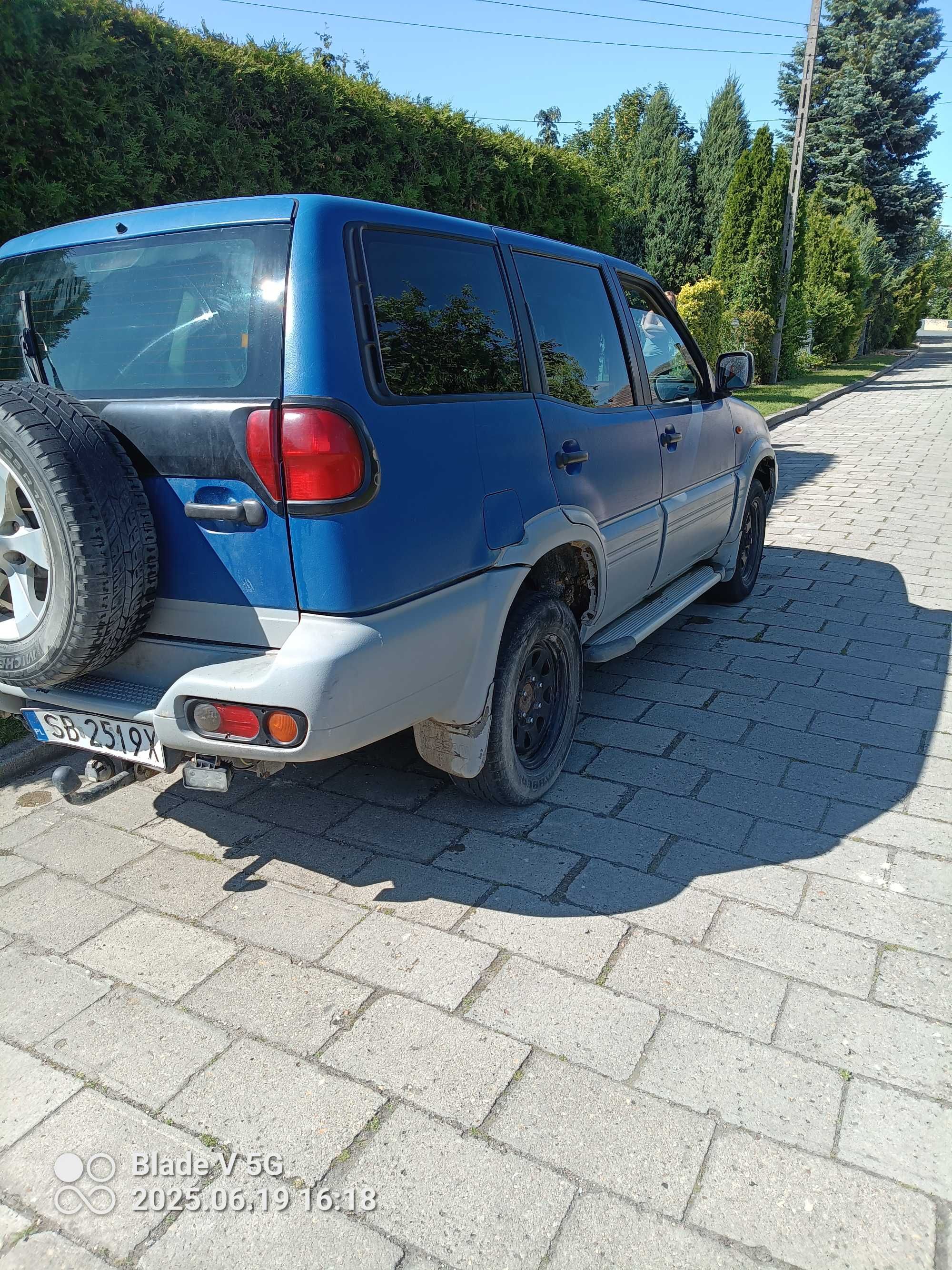 Witam. Sprzedam Nissan Terrano