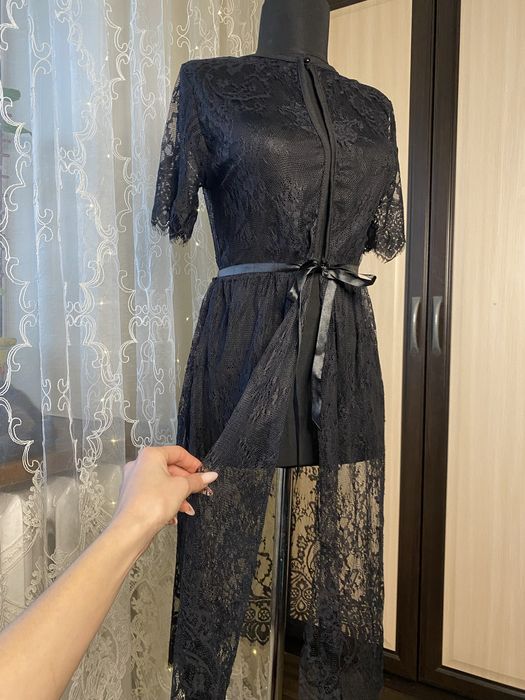 Продам жіночий чорний мережевний халатик.