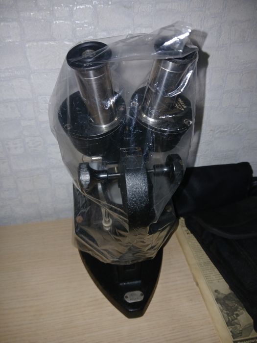 Микроскоп старинный 1947год.