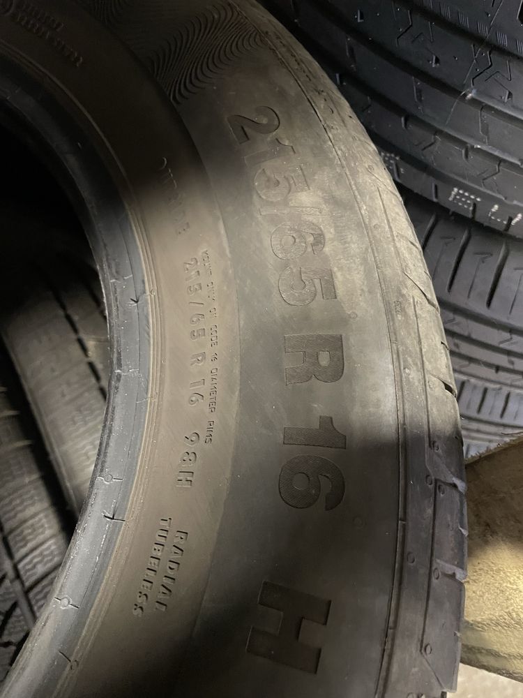 666 215 65 R16 комплект летних шин continental