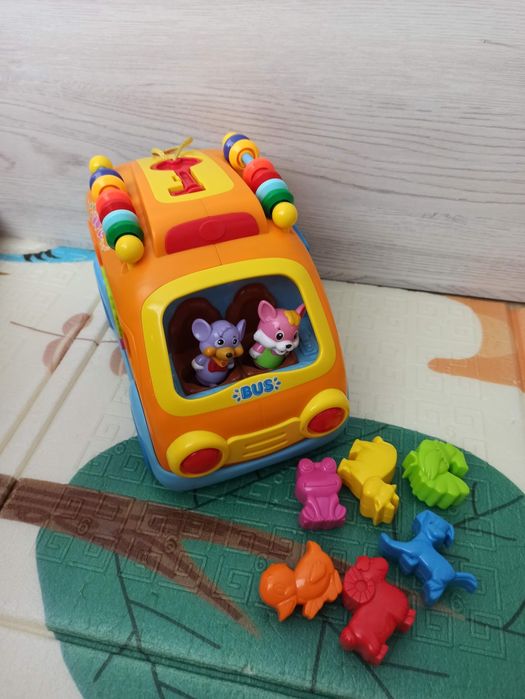 Музичний логічний автобус-сортер