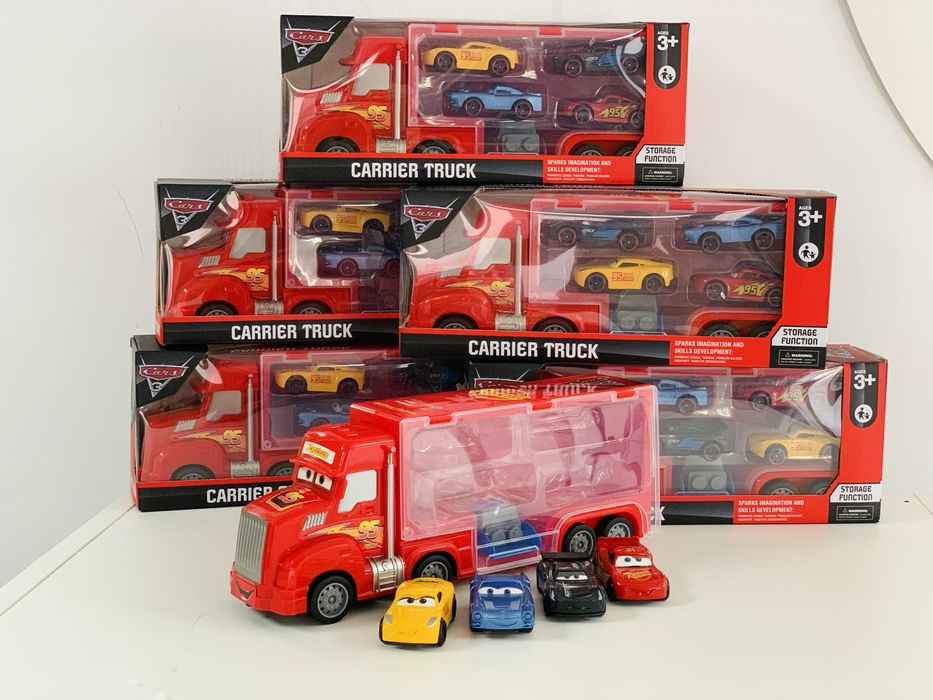 Трейлер Молнія Маквін , Тачки + 4металевих машинки  !!!