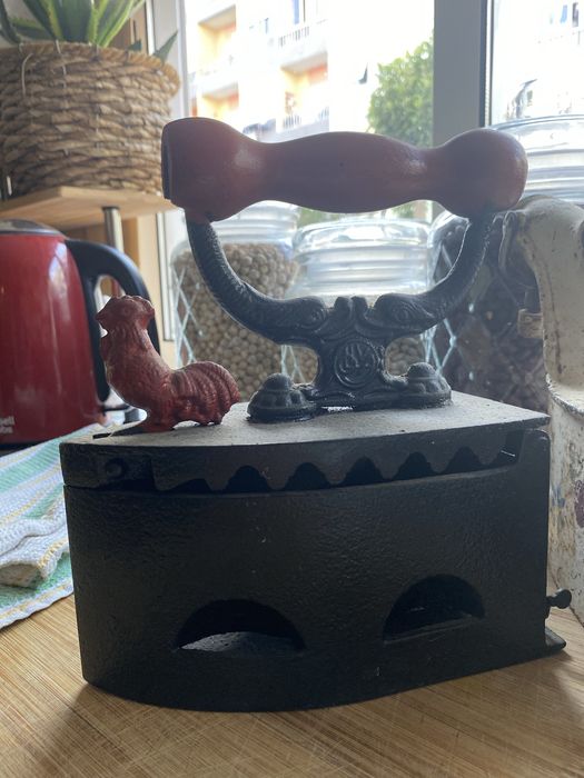 Ferro de Engomar Carvão