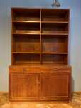 Regał / biblioteczka z litego drewna midcentury