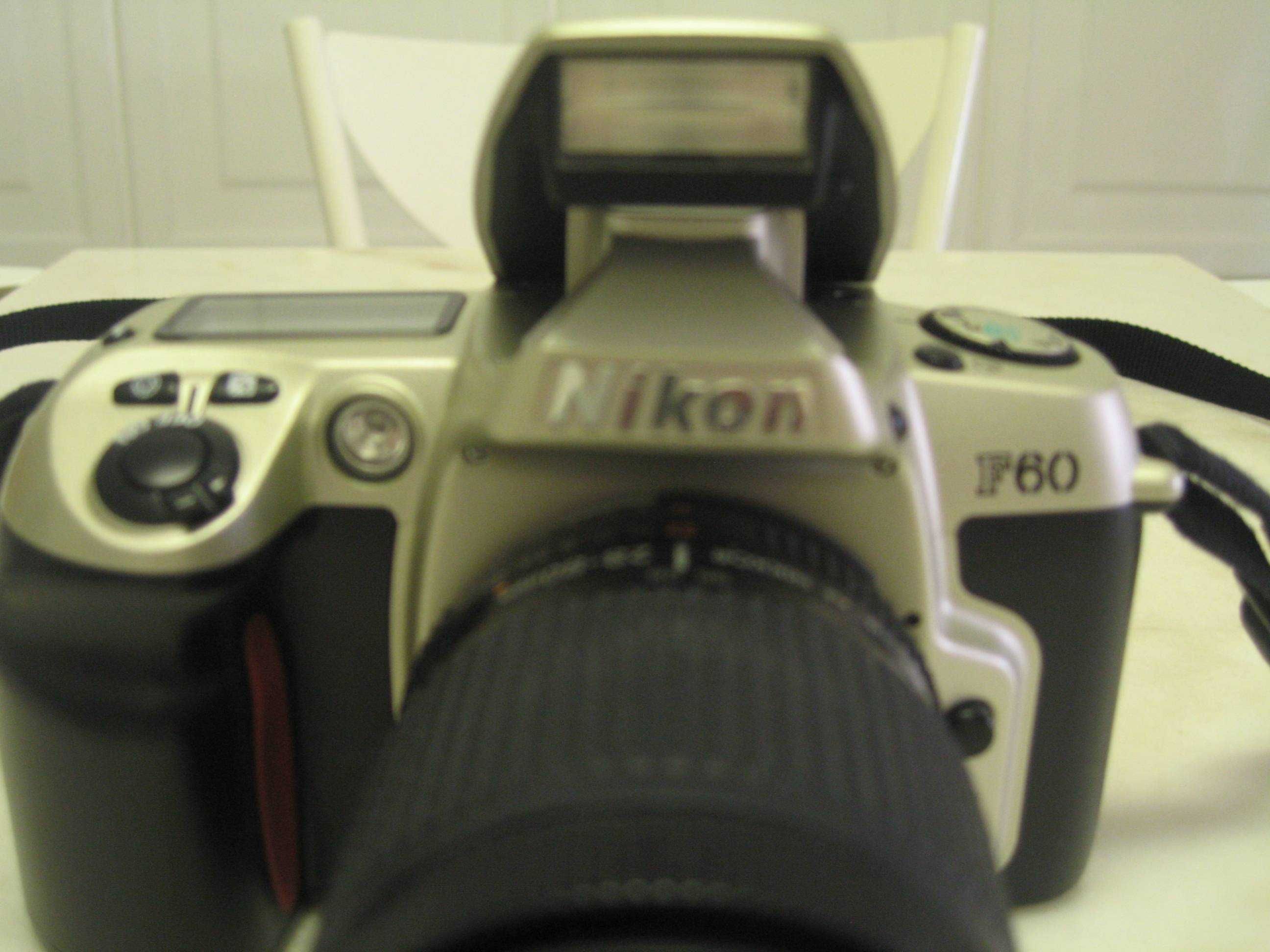 Nikon F60 em excelente estado
