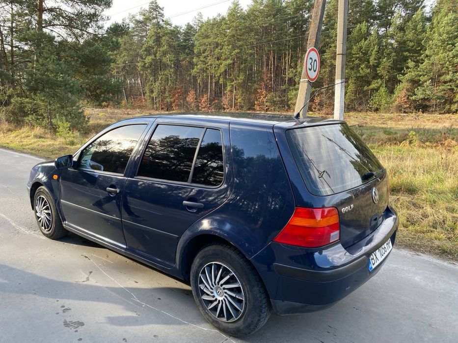 Продам VW GOLF 4 1.4 Бензин.