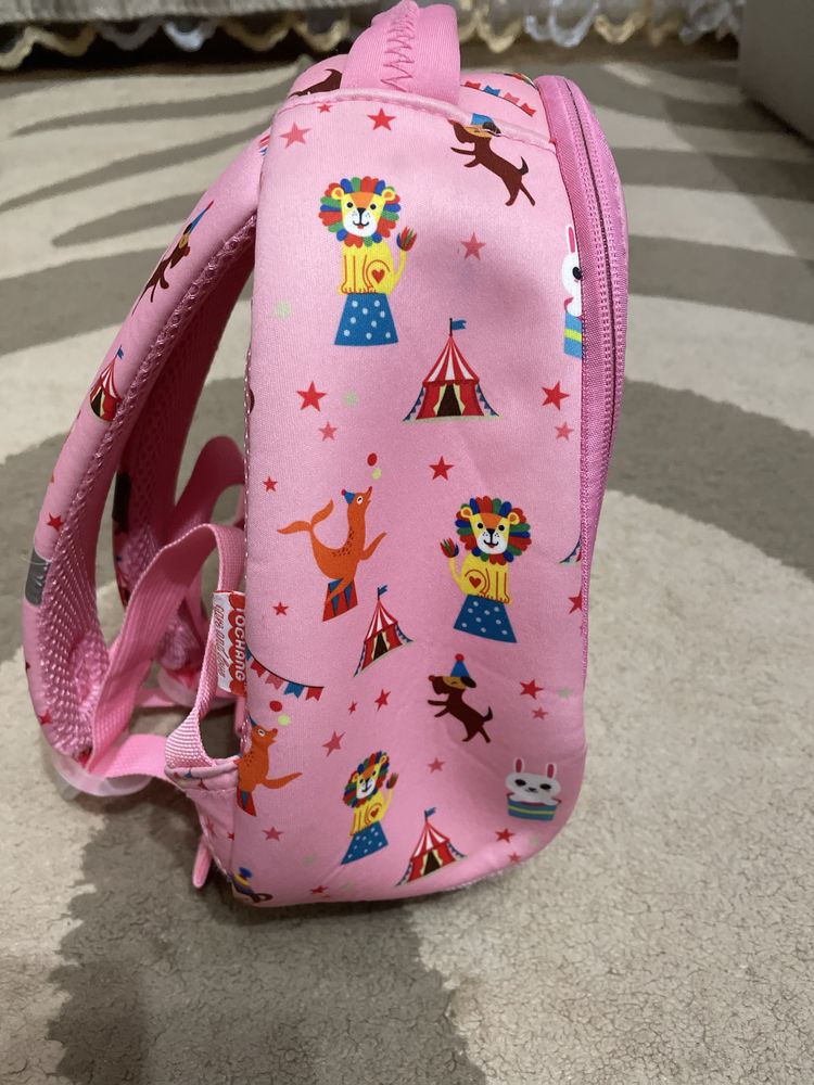 Дитячий рюкзачок для дівчинки