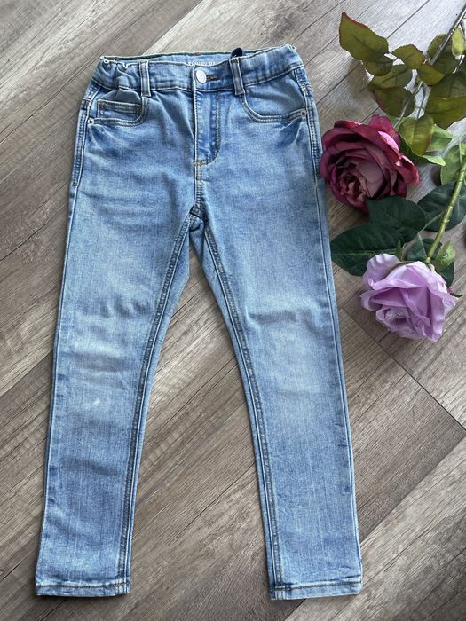 Spodnie dla chłopca chłopięce slim fit wąskie jeansy zara 110 cm