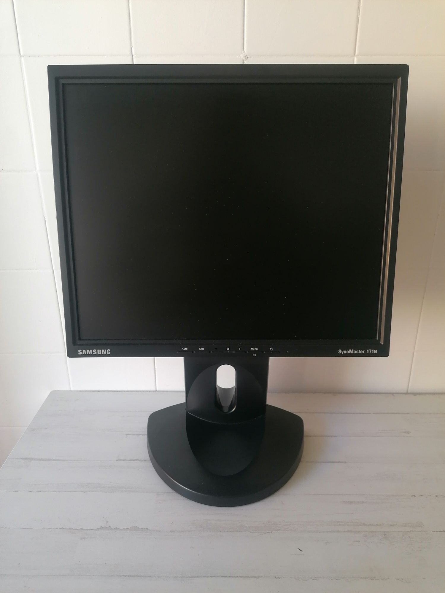 Monitor LCD Samsung SyncMaster 171N 17 Polegadas