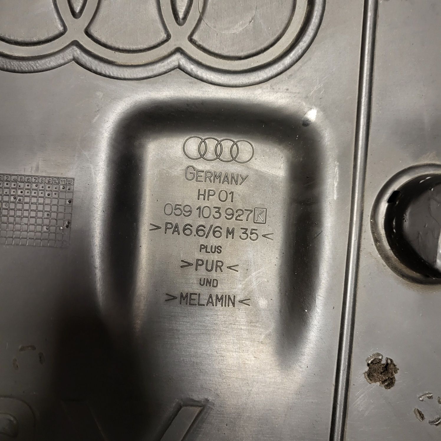 Pokrywa osłona silnika Audi A8 D2 0591.03927.K