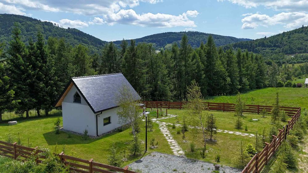 Domek z balia w górach Sowich Łomnica