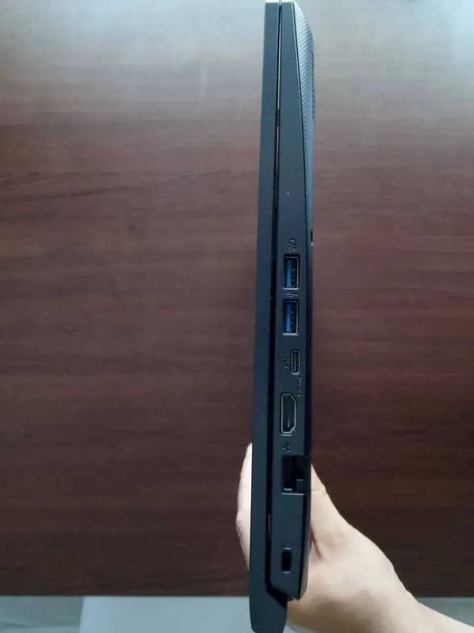 Laptop gamingowy Acer Aspire 7A715-75G-50V4 15,6" (cena do negocjacji)