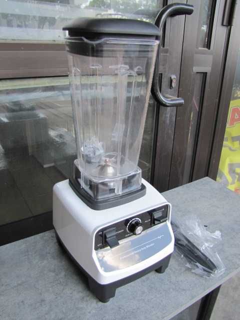Blender kielichowy mikser Klarstein 1500W 40.000 obr./min biały