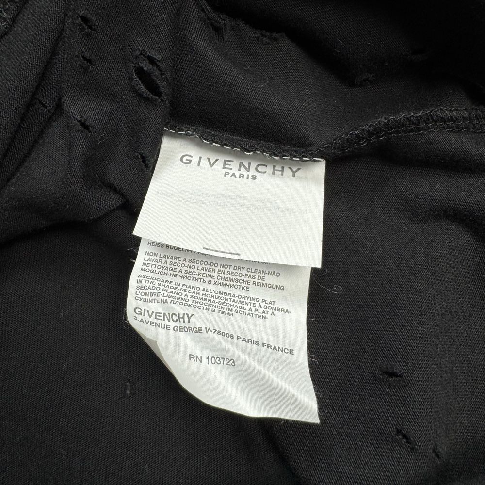 Футболка Givenchy