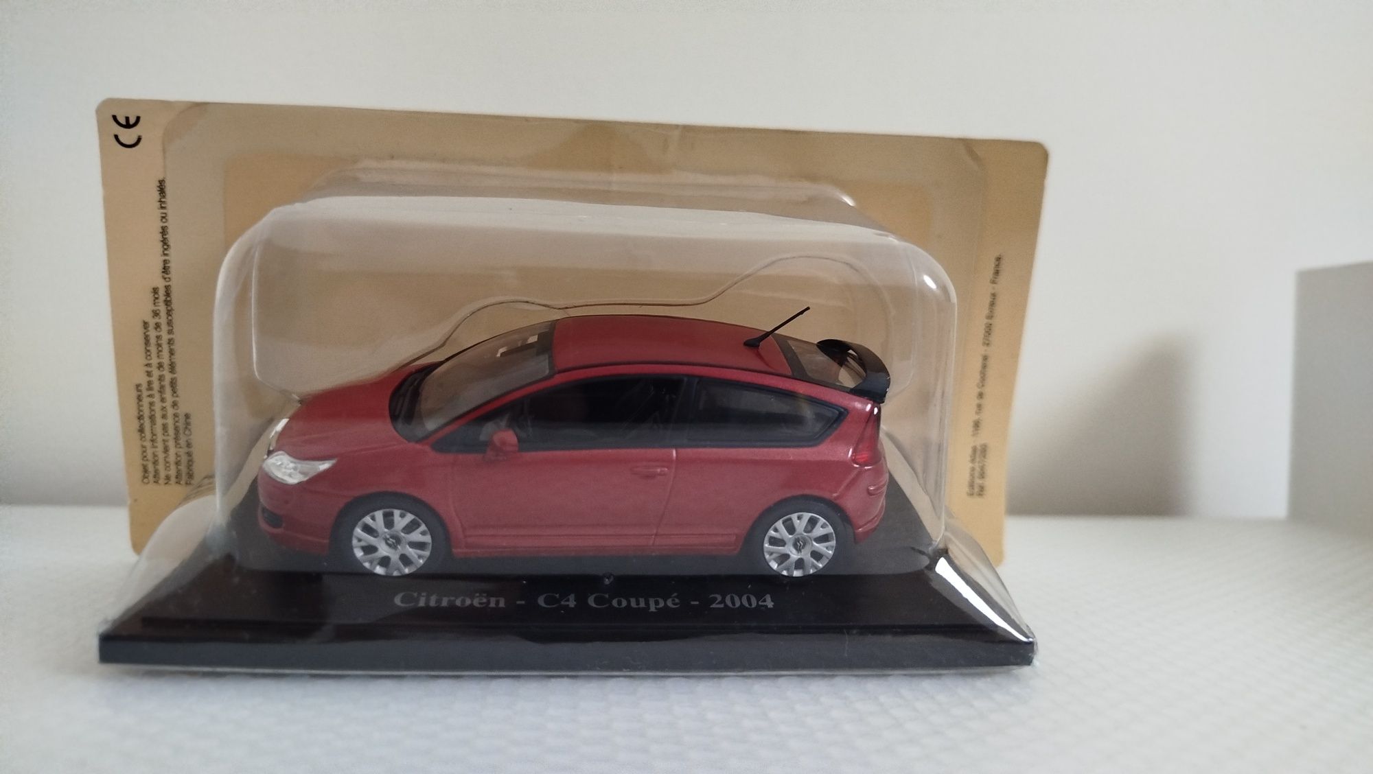 Miniatura Citroen C4 Coupé 1/43 Nova