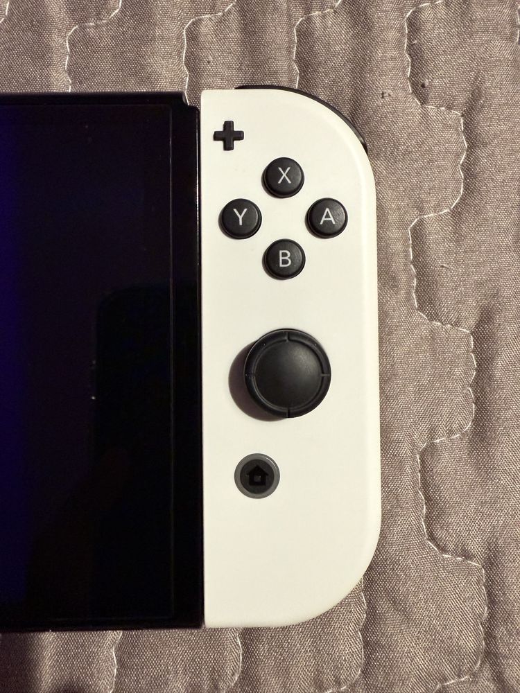 Nintendo Switch OLED (Branca)