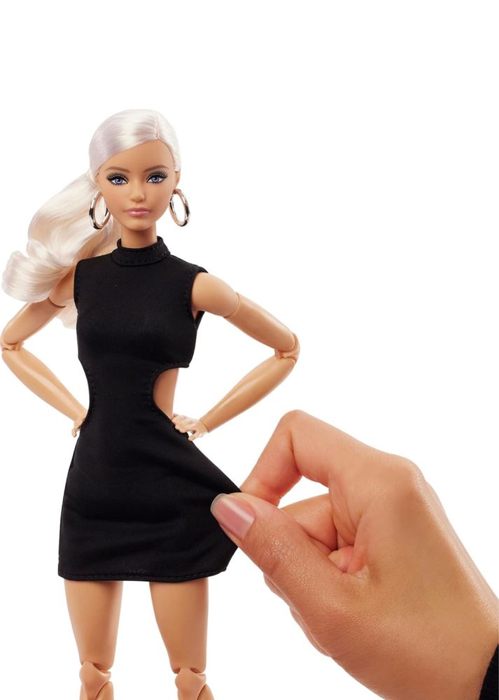 Колекційна лялька Барбі Barbie Basics Model 02 зі світлим волоссям