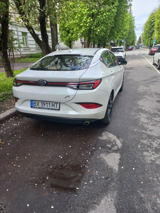 Автомобіль Jac J7 Comfort