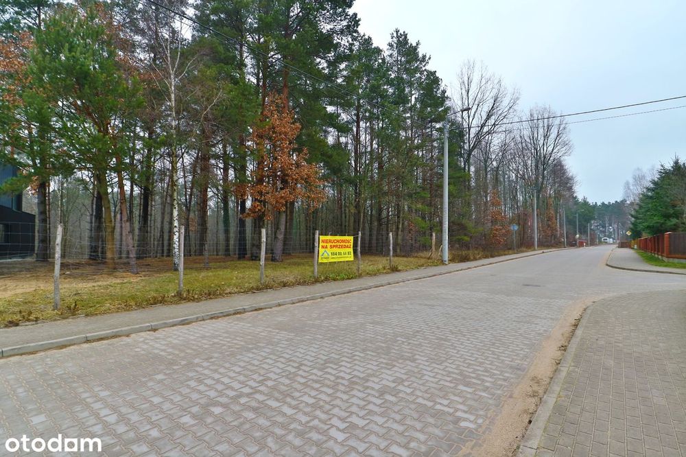 *Wyjątkowa działka budowlana w otoczeniu lasu*