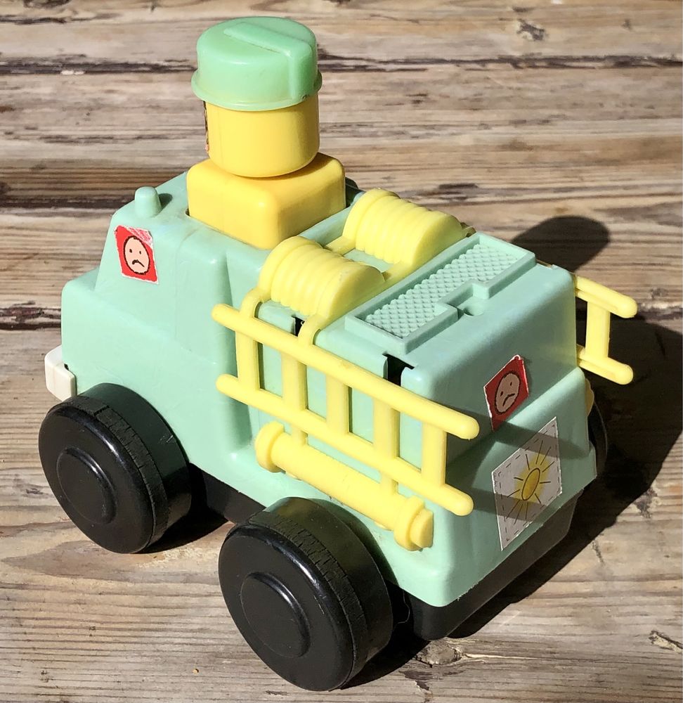 Samochód strażacki z napędem sprężynowym PRL retro zabawka straż