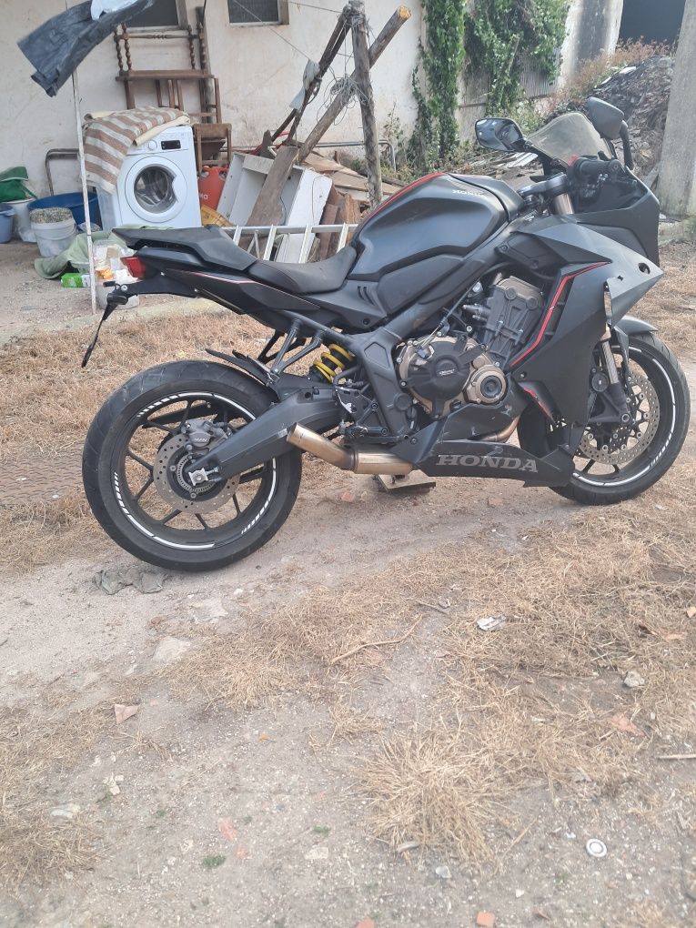 Honda cbr650r **