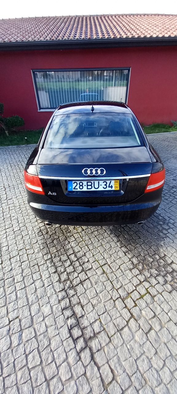 Vendo Audi A6 2.4