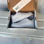 Biały^potężny^NikeAirForce1^UnisexTrampki Roz.42.5
