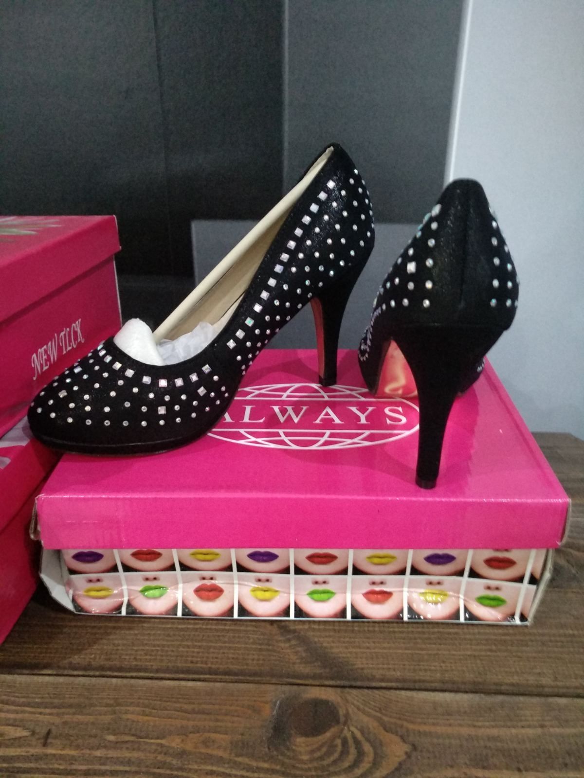 Buty damskie na obcasie 37 Nowe