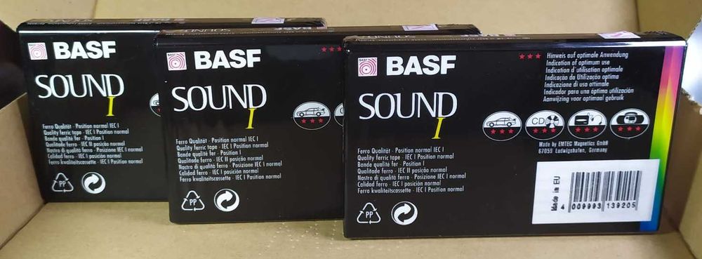 kasety magnetofonowe folia nowe 3 szt Basf 90