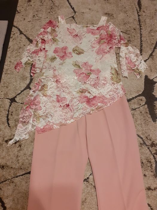 Elegancka bluzeczka ze spodniami letnio wiosenie