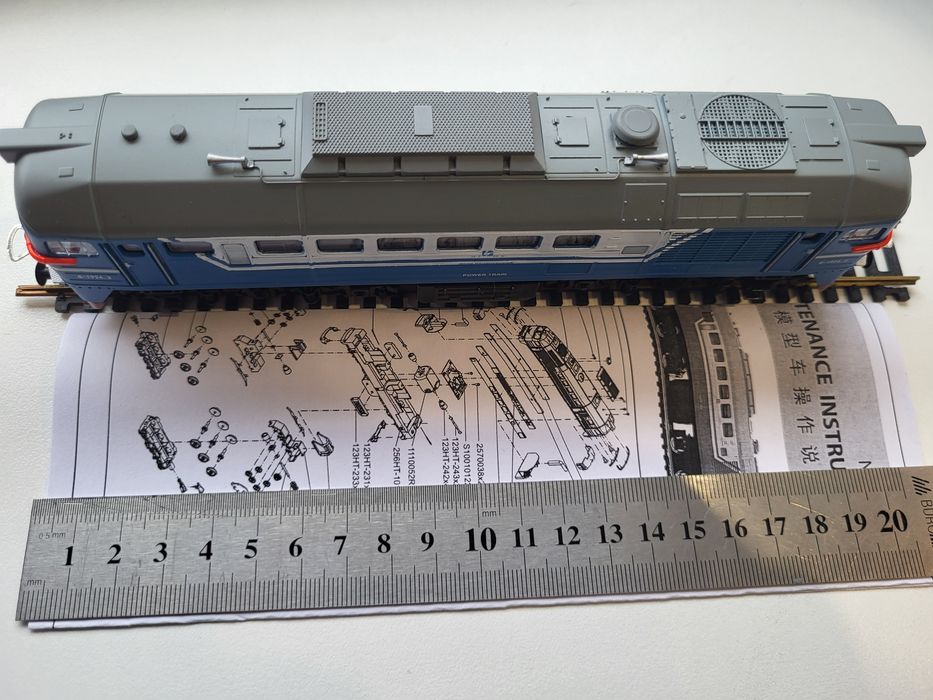 Модель тепловоза М62,аналог Piko,Roco