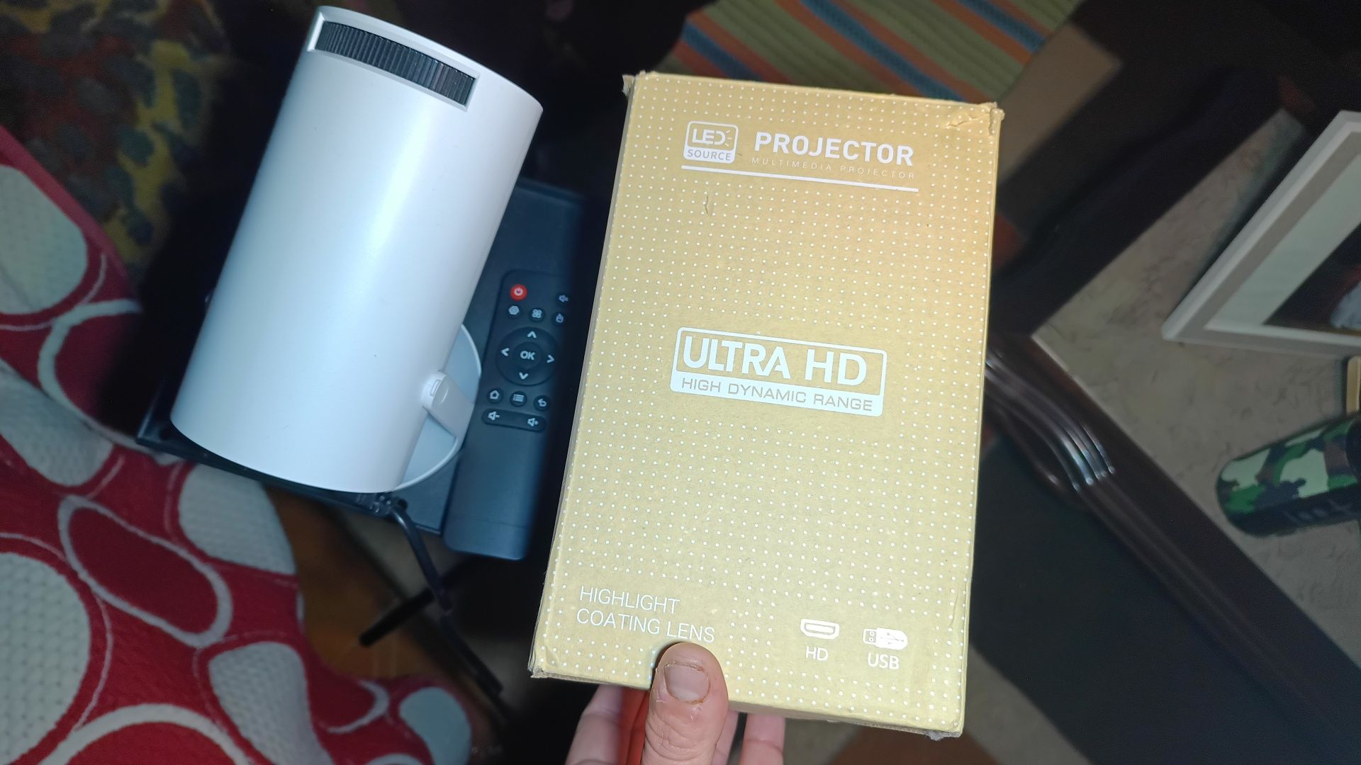 Projector Y300_2gb/16gb